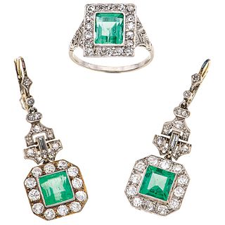 RING AND EARRINGS SET WITH EMERALDS AND DIAMONDS. PALLADIUM SILVER AND PLATINUM