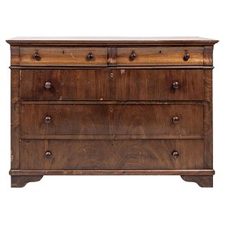 Commode. Early 20th century. English style. Carved wood with five drawers. 35.4 x 50.3 x 22" (90 x 128 x 56 cm)