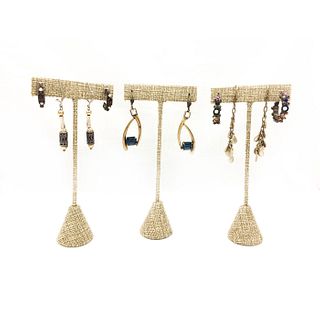 FIVE PAIRS OF EARRINGS, GOLD TONE AND BRONZE