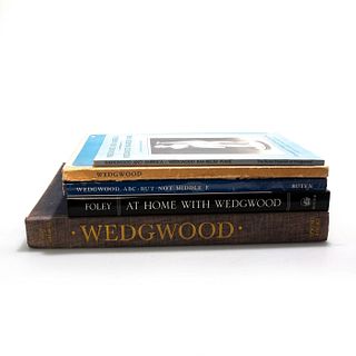 5 ILLUSTRATED WEDGWOOD PORCELAIN COLLECTOR BOOKS