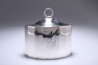 A FINE GEORGE III SILVER TEA CADDY
 by Andrew Foge