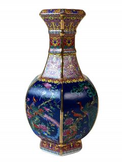 Chinese Porcelain Bird Vase