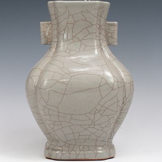 Chinese Qing Ge-ware Vase