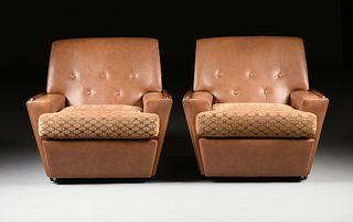  A PAIR OF ITALIAN MID-CENTURY MODERN FAUX LEATHER AND VELVET UPHOLSTERED ARMCHAIRS, 1960-1970,