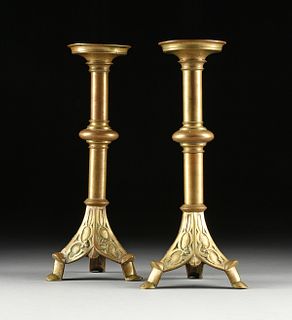A PAIR OF NEO-GOTHIC BRONZE CANDLESTICKS, LATE 19TH/EARLY 20TH CENTURY,
