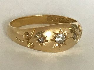 Antique 18K Yellow Gold Ring W 3 Accent Diamonds