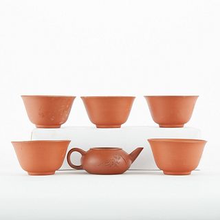 Grp: 5 Chinese Yixing Tea Bowls + 1 Small Teapot