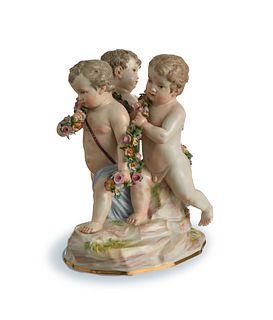 Meissen, Group of 3 Putti with Garland, Model A84x