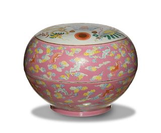 Large Pink-Ground Porcelain Box, Qing