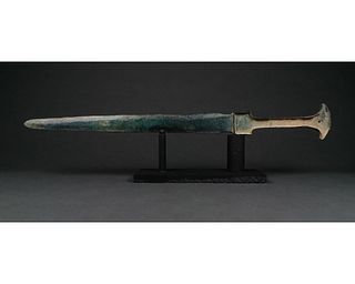 ANCIENT BRONZE SWORD WITH HANDLE