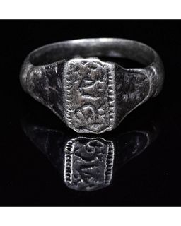 VIKING SILVER RING WITH TWO RAVENS