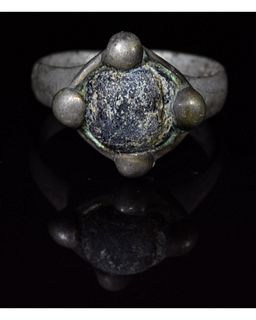 VIKING PERIOD SILVER RING WITH CABOCHON