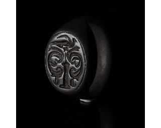 MEDIEVAL BRONZE HERALDIC SEAL RING WITH CREST
