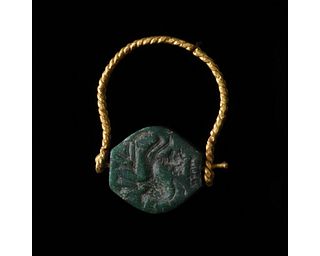 PHOENICIAN GOLD RING WITH GREEN STONE SEAL