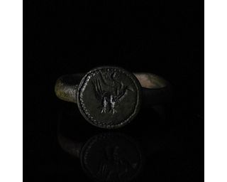 MEDIEVAL BRONZE RING WITH STYLISED EAGLE