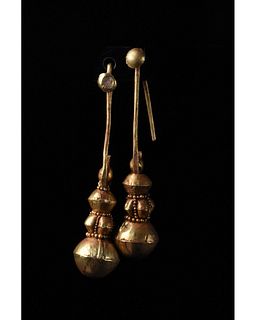 PAIR OF VIKING GOLD EARRINGS WITH FILIGREE