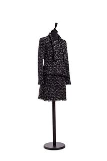 Chanel - Suit with skirt