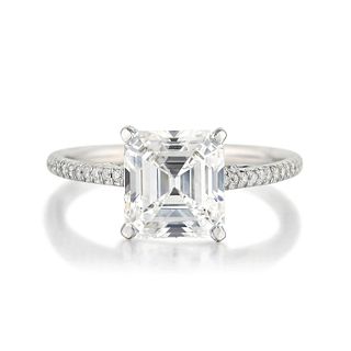 Graff 2.31-Carat Emerald-Cut Diamond Ring