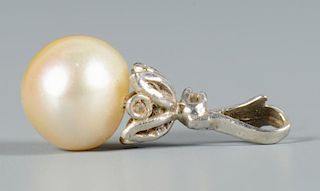 Natural Pearl w/ 14k Gold Clasp