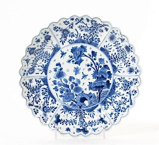 A Chinese Export Blue and White Porcelain Plate Diameter 9 1/2 inches.