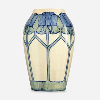 Ada Lonnegan For Newcomb College Pottery, Early vase with tulips