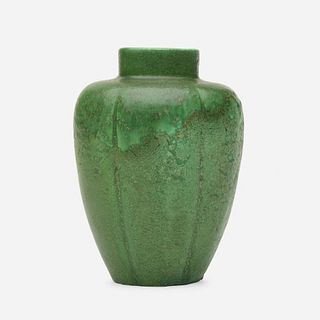 Grueby Faience Company, vase