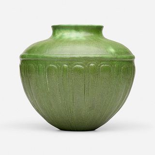 Grueby Faience Company, neoclassical vase