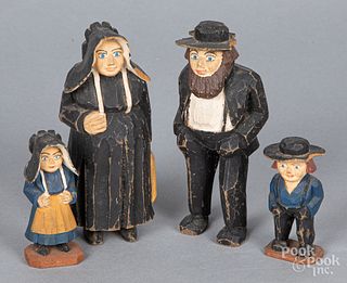Jailhouse carvers Amish family