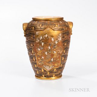 Satsuma Moriage Vase