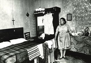 Paola Agosti (1947)  - Abruzzo. Pescina, le baracche dei terromotati, years 1970