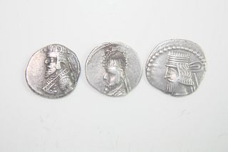 Ancient ORIENTAL GREEK. Kings of Persis. Lot of ten (3) Silver drachms.