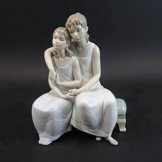 Lladro "My Sister My Friend" Porcelain Figurine