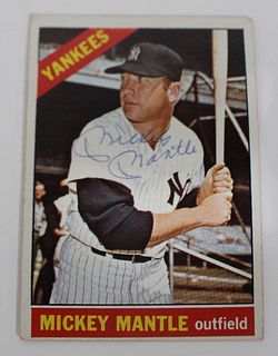 Group of 10 Mickey Mantle Baseball Cards