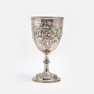 A silver cup, England 19th Century