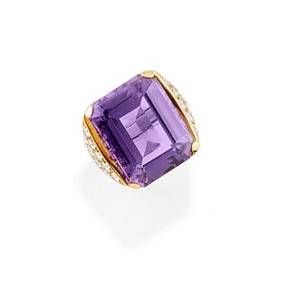 A 18K yellow gold, amethyst and diamond ring