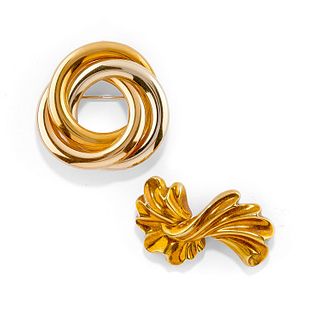 Two 18K three-color gold brooches