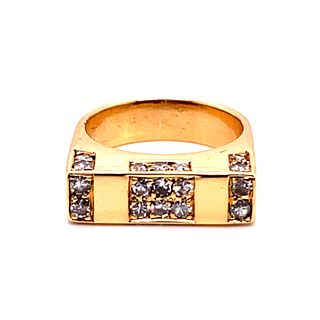 18k Gold Diamond Ring 