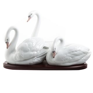 Lladro Porcelain Group, Large Swan Trio