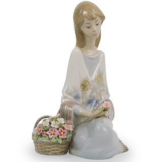 Lladro "Flowers Song" Figurine