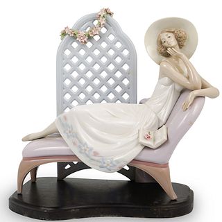 Lladro "Garden Of Dreams" Figurine