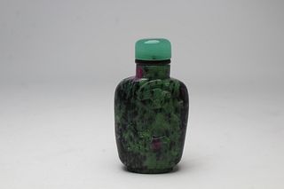 Carved Chinese Zoisite Snuff Bottle