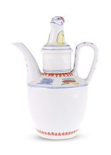 A CHINESE BLUE AND WHITE PORCELAIN TEAPOT, circul