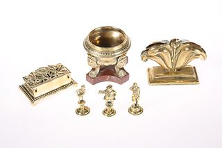 A COLLECTION OF BRASS, including early 19th Centu