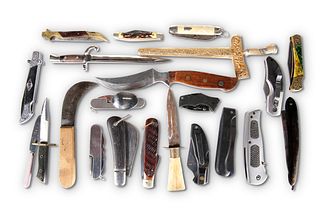 A GROUP OF TWENTY-TWO MISCELLANEOUS KNIVES, inclu