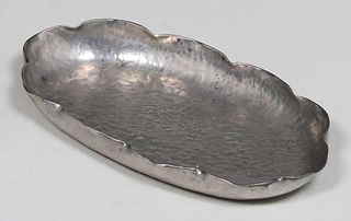 Arts & Crafts Hammered Pewter Tray c1910