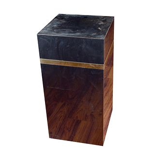 Laminate Pedestal with Silver Band