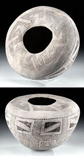 Large Anasazi Black-on-White Pottery Seed Jar