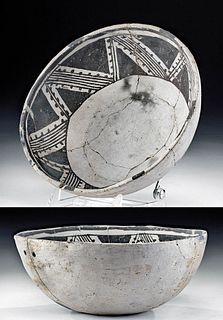 Anasazi Black-on-White Pottery Bowl