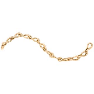 Bracelet in 18k yellow gold. Weight: 45.3 g. Length: 7"