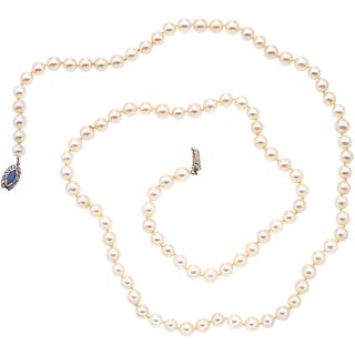 CULTURED PEARLS, SAPPHIRE AND DIAMONDS NECKLACE. PALLADIUM SILVER